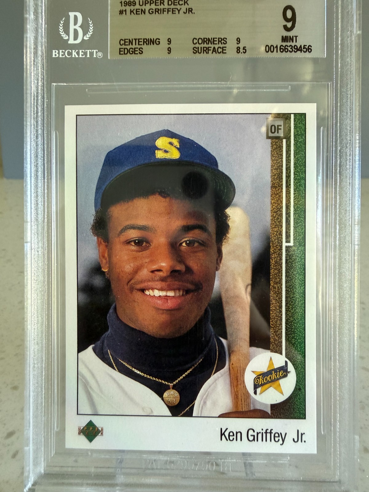 1989 Upper Deck Ken Griffey, Jr. #1 RC Mint 9 Beckett Grading HOF Well-Centered