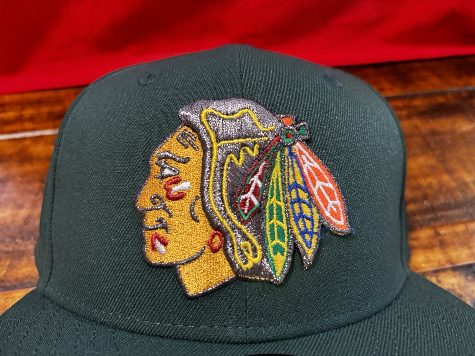 Chicago Blackhawks Chicago Stadium Green Silver New Era Fitted 7 3/4 Pink UV