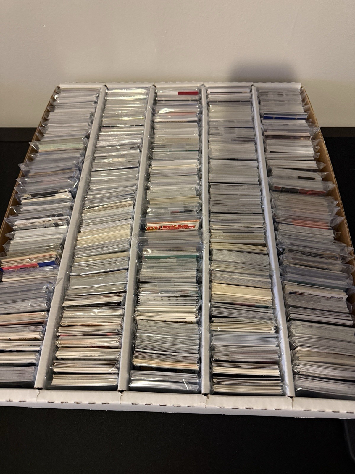 Football NFL – 400 Card Lot – Rookies, Parallels, Memorabilia, Autos, Numbered