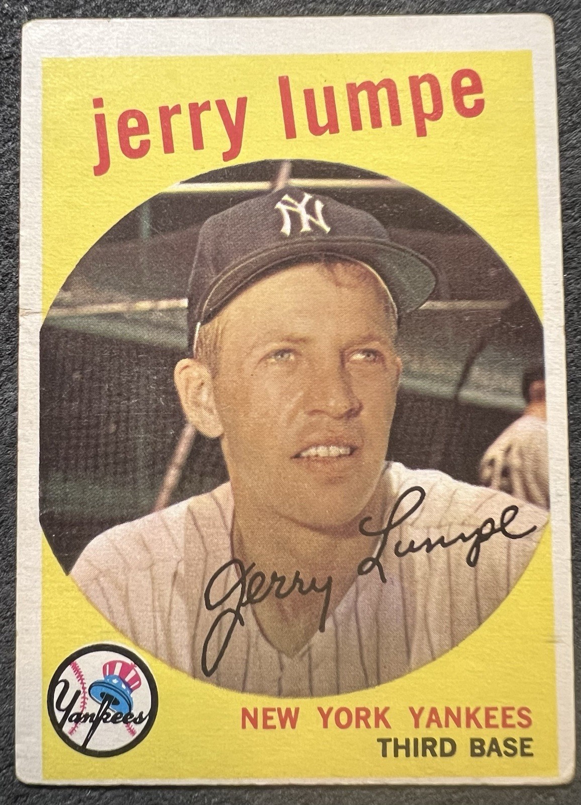 1959 TOPPS JERRY LUMPE (NEW YORK YANKEES) #272 OC WAX STAIN ON BACK