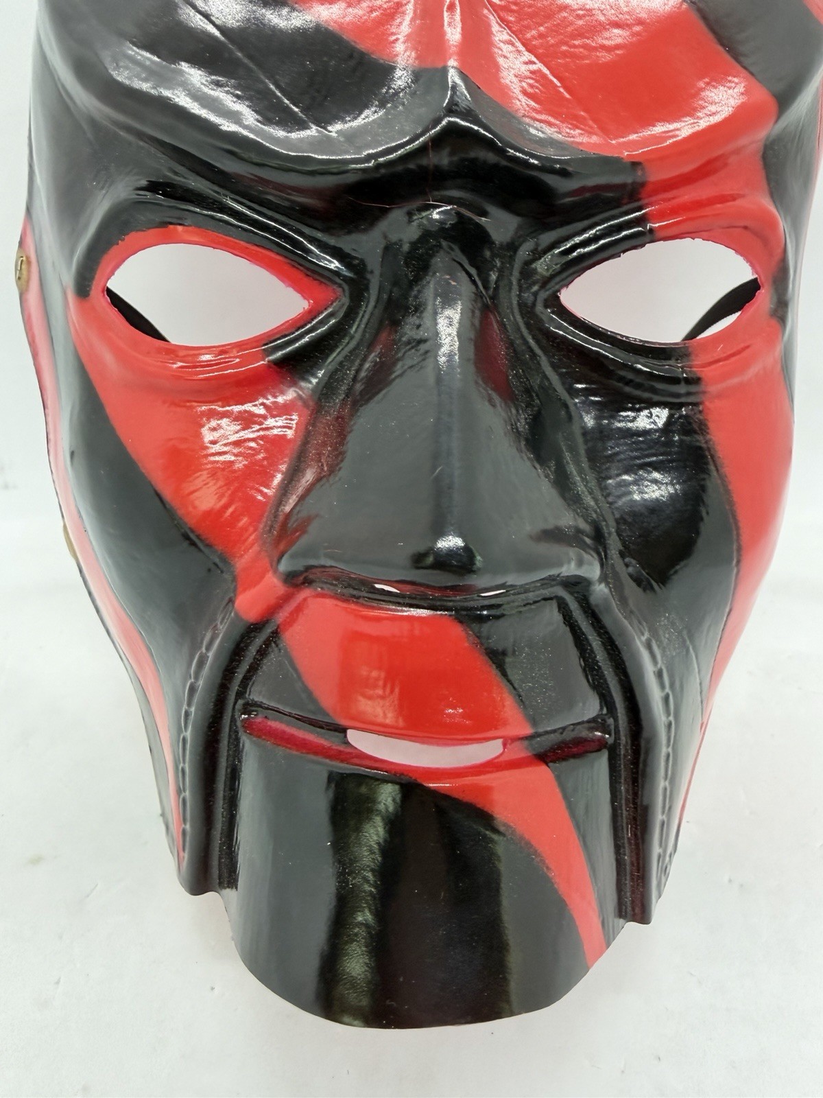 VTG 1998 WWF WWE Officially Licensed Kane Rigid Plastic Mask Big Red Machine