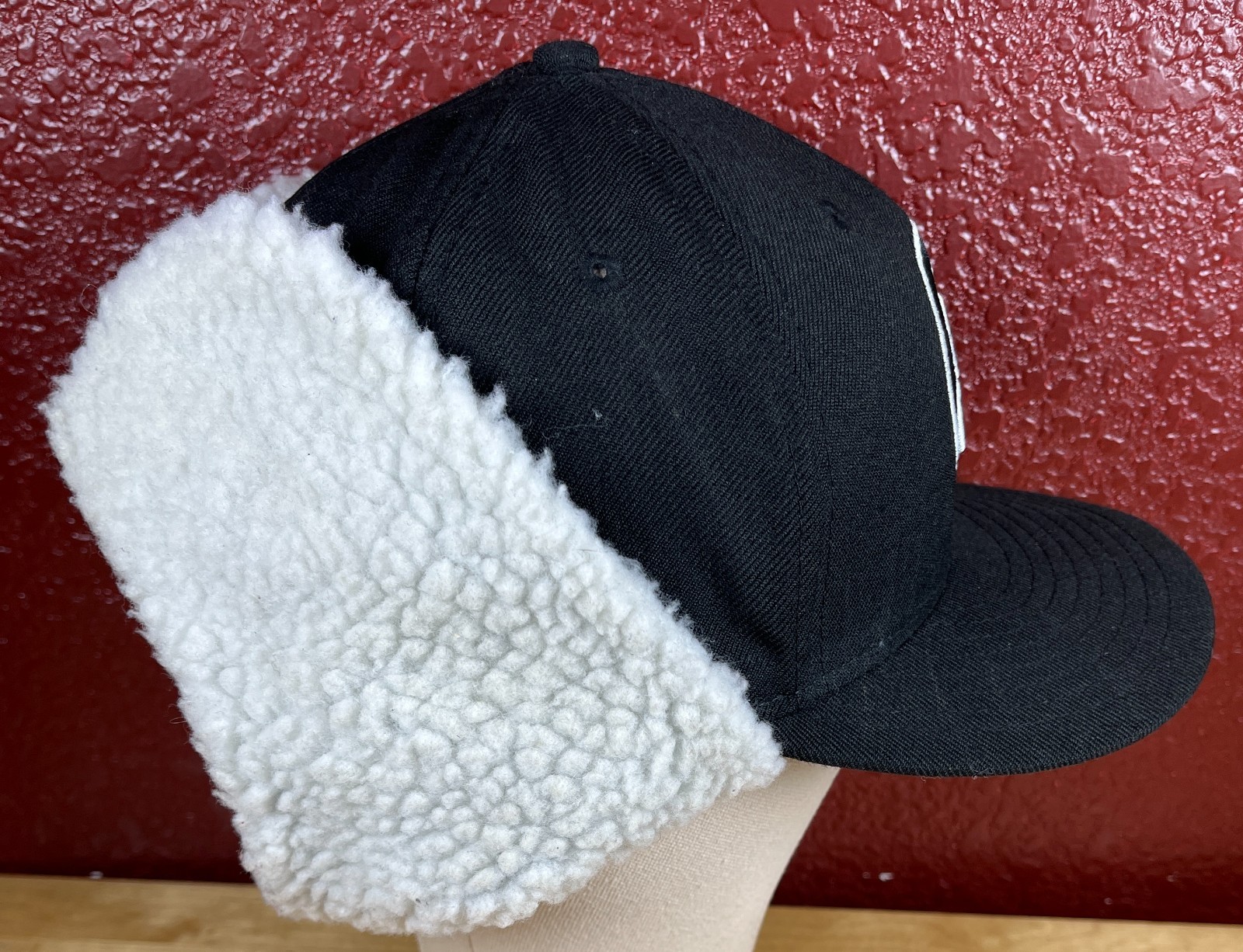 Chicago Cubs New Era 59Fifty Fitted 7 ¼ Faux Sherpa Ear Flap Hat MLB Baseball