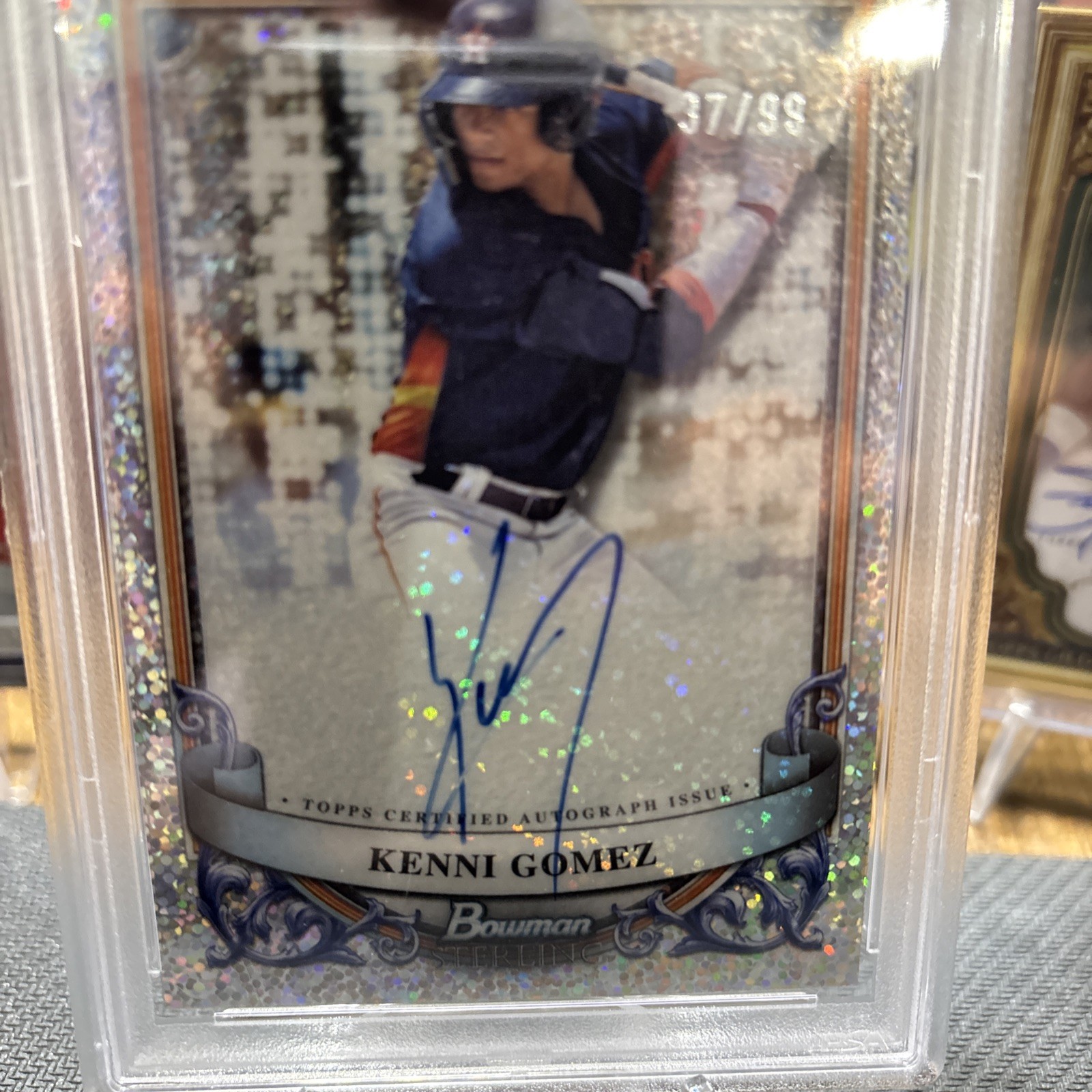 24 Bowman Sterling – Prospect Auto Kenni Gomez #PA-KG Speckle Refractor 37/ 99