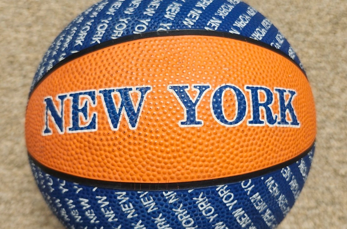 Vintage 90s New York Mini Basketball 7″ inch